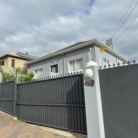 12 Greenpoint Guesthouse Cape Town Dış mekan fotoğraf
